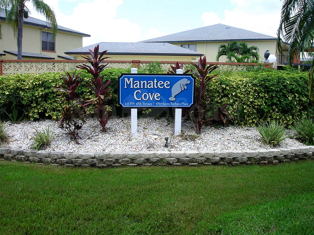 Manatee Cove Signage